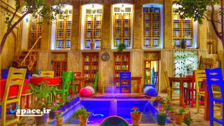  تصویر اقامتگاه بوم گردی عمارت هفت رنگ - شیراز یافت نشد 
