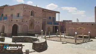  تصویر اقامتگاه بوم گردی خان قالان - کبودرآهنگ یافت نشد 
