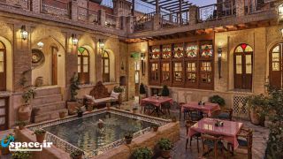  تصویر بوتیک هتل عمارت سحرخیزان - شیراز یافت نشد 